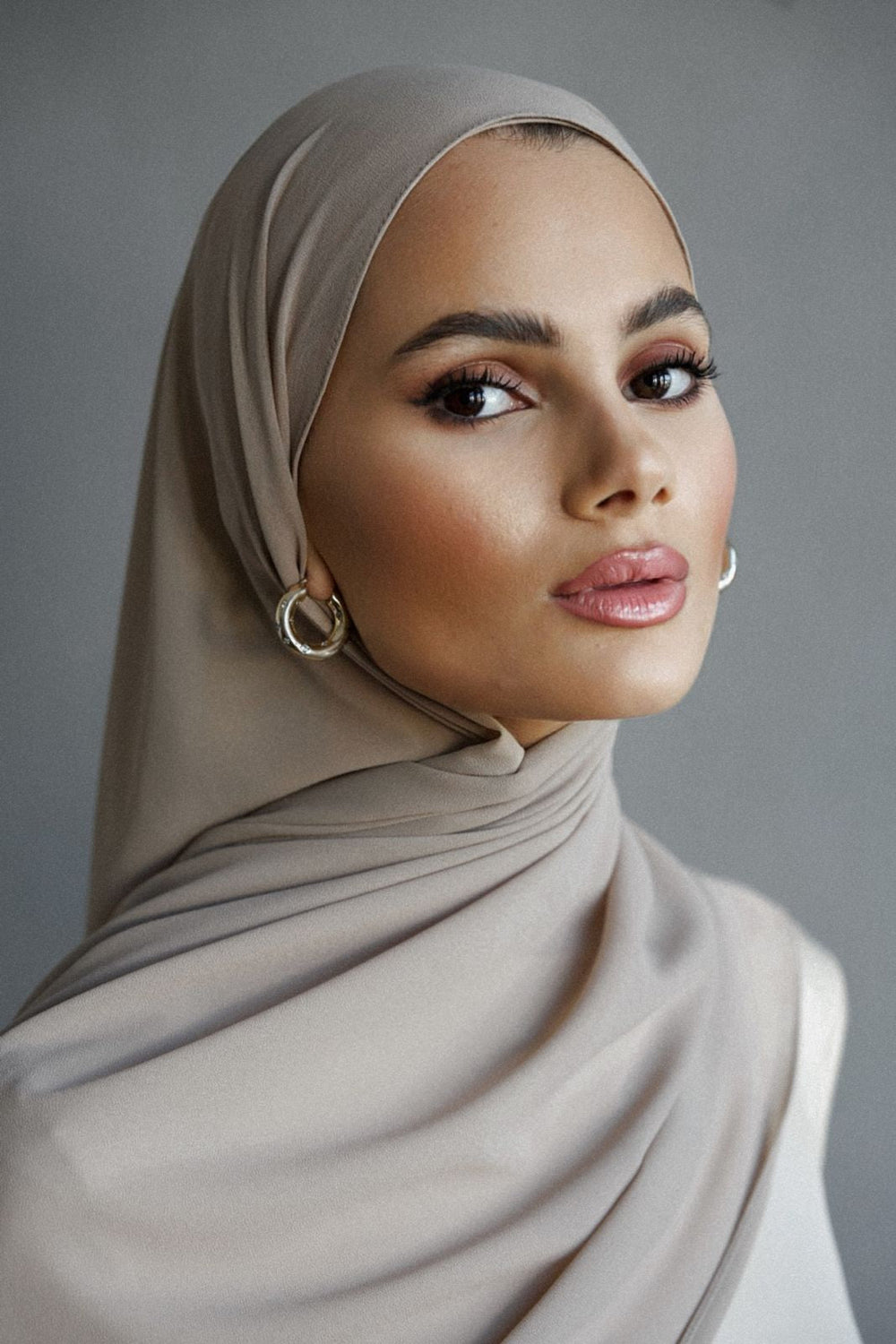 Premium Chiffon Hijab with Bone "sandy"