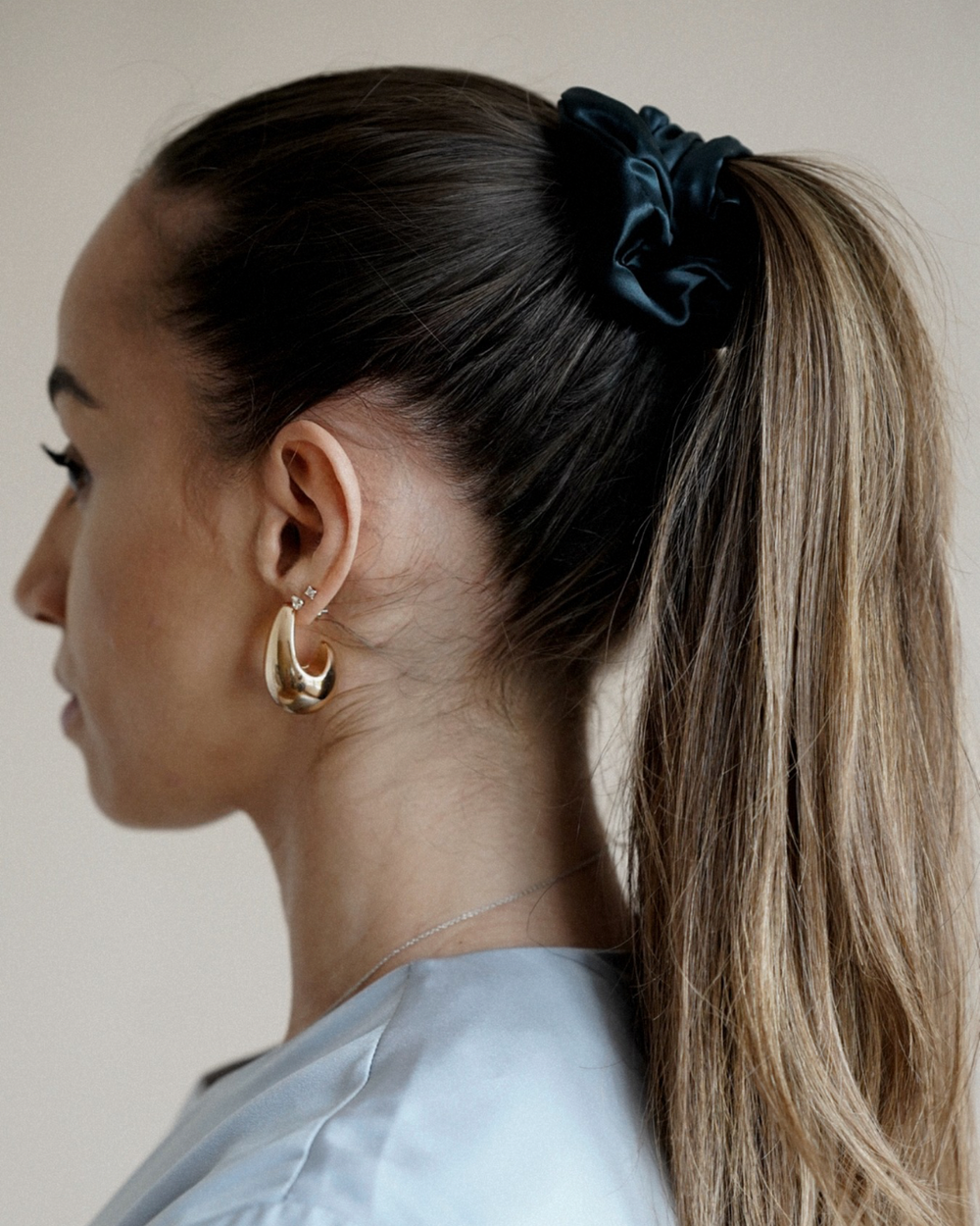 LIA Seidenhaargummi Black